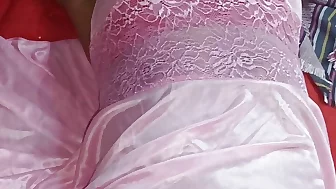 Sexy desi ladki ny boyfriend ki pani nikal diya