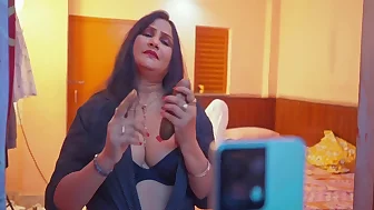 Hot Youtube Model Fucking With New Vlogger! Desi Hot Sex