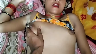 Desi Indian Bhabhi Ki Bedroom Me Cheekhen Nikaal Di