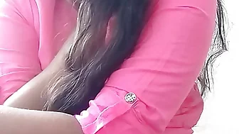 Indian big boobs wife homemade fingering