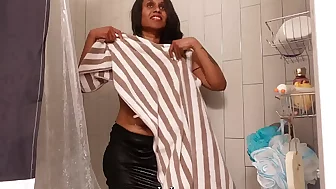 Naked Indian maid cleans the toilet and shower - Horny Desi Maid Big Ass Without Panties