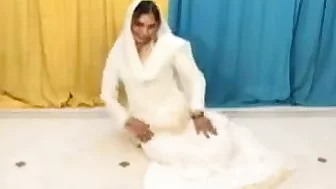 Desi Babe Koena Dancing