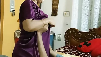 Indian hot Aunty XXX hardcore sex! Desi family sex