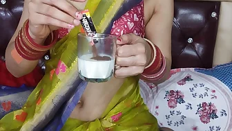 Sexy bhabhi makes yummy coffee from her fresh breast milk for devar by squeezing out her milk in cup (Hindi audio)