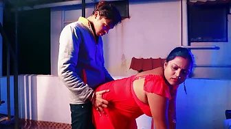 Indian Desi Stepmom Apne Se Chudwati Hai