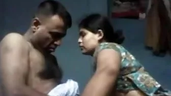 Desi Uncle and Aunty in Homemade Sextape