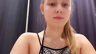 Stranger girl extreme public masturbate in mall