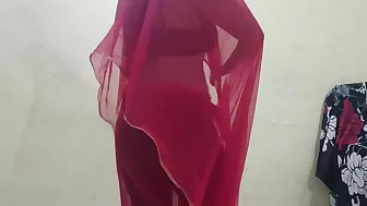 Indian Bhabhi Ghar Me Akele Boor Ho Rehi Thi Tabhi Dance Karna Kr De - Su Ru