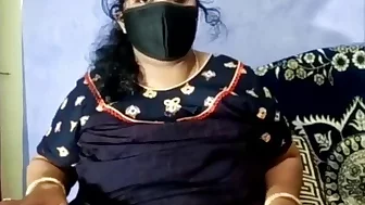 Desi Horny Kerala BBW wife does cam show with hubby