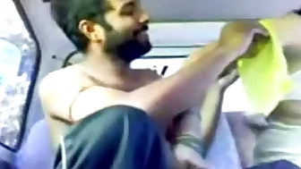 Desi amateurs fuck hard and passionately in the car