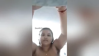 Sexy Desi Girl Shows Her Nude Body And Bathing 2