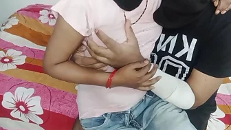 Padosi ke dost ke sath sex kiya