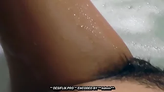 Lonely Desi Girl Fingering While Bathing
