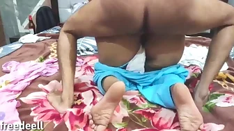 Padosi aunty ko daaru pilakar jabardsti chudai kari