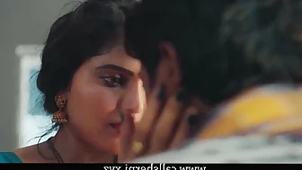 Husband se bareshan sexy bhabhi nawkar se chudi