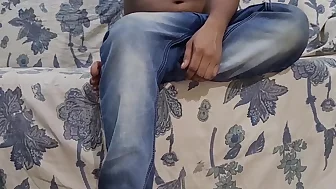 Desi Bhabhi Ne Kamal Ki Saree Pahankar Apane Pati Ko Khus Kiya